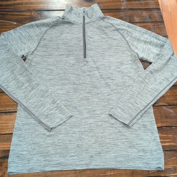 Lululemon Metal Vent Tech 1/2 Zip Pullover - Picture 3 of 10